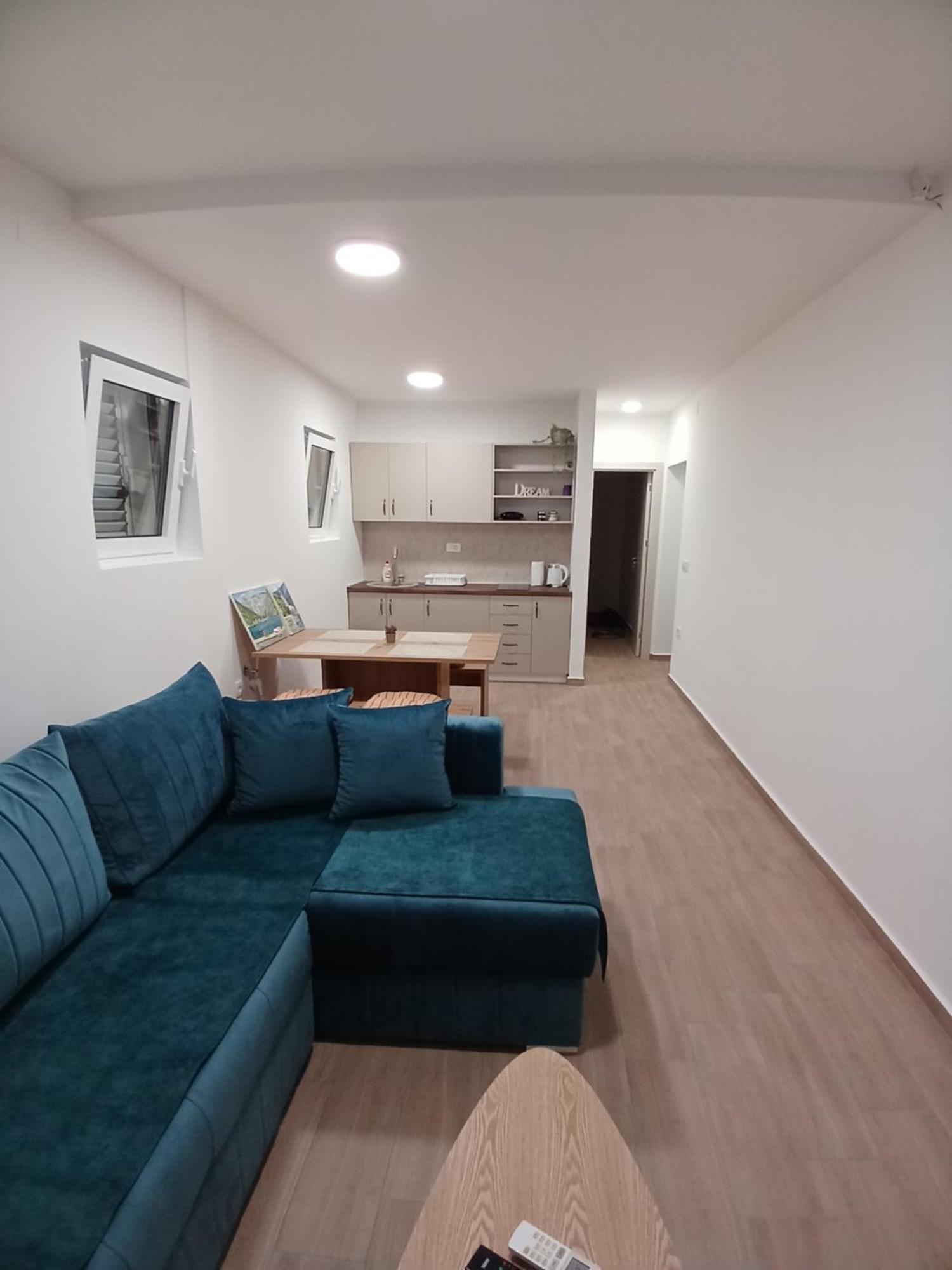 Apartments Tiha Noc Kotor Bagian luar foto